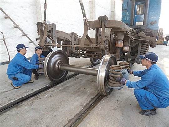 鐵道車(chē)輛運(yùn)用與檢修專業(yè)可以從事什么工作？