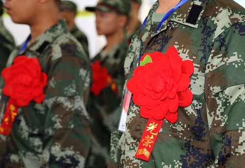 石家莊東華鐵路學(xué)校學(xué)生去當(dāng)兵保留學(xué)籍嗎？