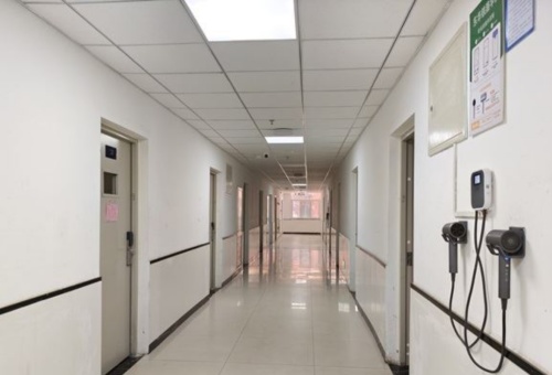 石家莊東華鐵路學(xué)校宿舍能洗澡嗎？